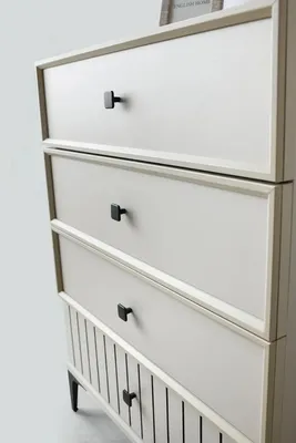 Obrázek produktu pro Komoda Moderní design Elegantní černé akcenty Úložný prostor Stylový nábytek