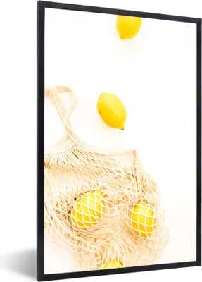 Produktbild von MuchoWow® Gerahmtes Poster Zitrone - Tasche - Gelb 60x90 cm - Poster mit Schwarzem Bilderrahmen Wandposter Rahmen Foto Bilder - Kunst