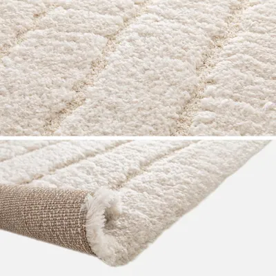 Produktbild von sweeek - Indoor-Teppich mit cremefarbenem Streifenmuster