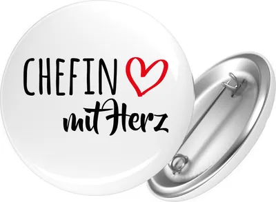 Produktbild von Huuraa Button Chefin mit Herz 59mm rund mit Sicherheitsnadel Ansteckbutton Geschenkidee