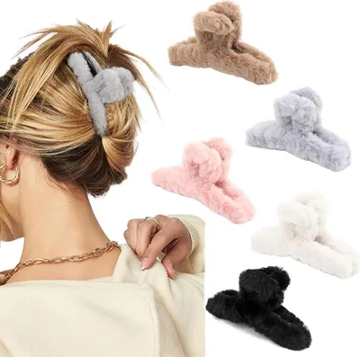 Produktbild von 5 Plüsch-Haarspangen Haarklammern Winter 11cm groß niedlich rutschfest Haarstyling-Zubehör