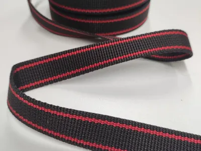Obrázek produktu pro Popruh polypropylenový 20 mm, černý- v okraji červený proužek, galanterie, metráž / 1 m