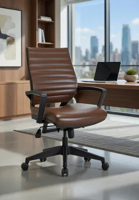 Produktbild von Bequemer Bürostuhl mit Kunstlederbezug und ergonomischer Rückenlehne