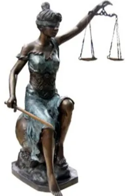 Obrázek produktu pro Casa Padrino bronzová postava Lady Justice na mramorovém podstavci - Bronzová postava Justitia busta právníka notáře