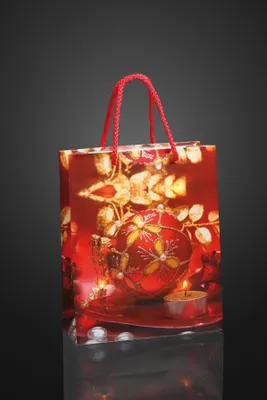 Produktbild von Deko-Geschenktasche mit Christbaumkugel, rot