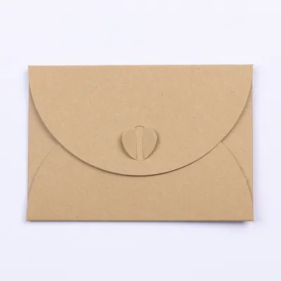 Produktbild von 50 x PresentFill® Mini Briefumschläge mit Herzverschluss - Natur Braun