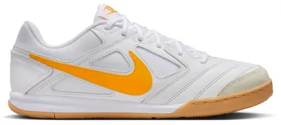 Immagine prodotto di Nike Gato, colore bianco, suola color caramello, dettagli giallo e oro "University Gold" - taglia EU 46