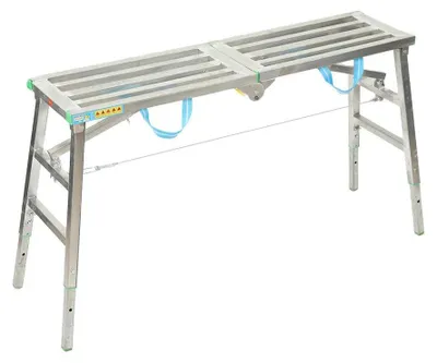 Zdjęcie produktu dla Składana platforma robocza - Regulowana podest/drabina - 120x30 cm - Wysokość 60–90 cm - Nośność 200 kg - Aluminium ocynkowane