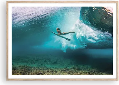 Produktbild von Gerahmtes Poster - Rahmen in heller Eiche - Surfen Unterwasser Frau - 100x70 cm - Wand Bild - Wanddeko - Wandbilder - Kunstposter - Wandposter - Bilderrahmen - Bilder - Kunstdruck - P2NAA100x70-4898