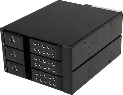 Produktbild von StarTech.com 3-fach 3,5" trägerloser SATA Festplatten Aluminium Wechselrahmen Backplane, 0 TB, SATA, Serial ATA II, Serial ATA III, 3.5", 1,2 kg, Schwarz