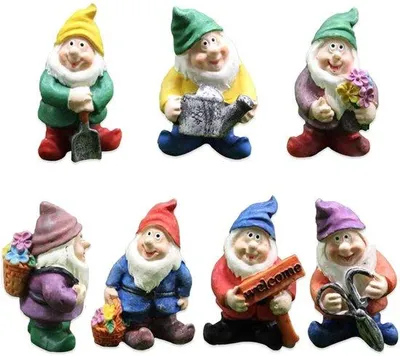 Produktbild von Miniatur Gartenzwerge - Feengarten-Figuren aus Kunststoff - 4,8 x 3 x 3 cm