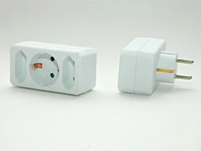 Produktbild von 3-fach Stecker - Adapter  2 +  1, ohne Kabel , weiß