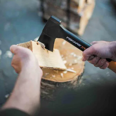 Image de Fiskars 1015618 Hache à fendre Fiskars X7-XS