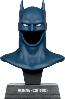 Immagine prodotto di Replika hełmu Batmana Hush DC Direct 1/3 19 cm z podstawą do ekspozycji