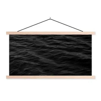 Produktbild von MuchoWow® Textilposter Wellen - Wasser - Schwarz - Weiß 120x60 cm mit holzfarbenen Rahmen - Klemmleiste