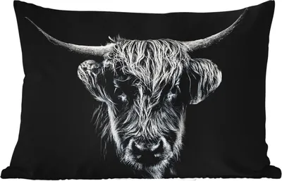 Produktbild von MuchoWow® Outdoor Kissen - Schottisches Hochlandrind - Schwarz - Kuh - Tiere - 60x40 cm - Wetterfest - Lounge Kissen - Zierkissen - Kissen für Innenräume