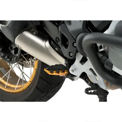Obrázok produktu pre PUIG 20853N Trail 2.0. stupačky vhodné pre SUZUKI GSX-R750 čierne