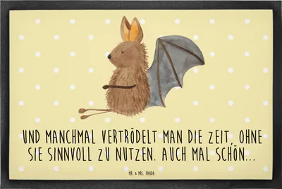 Produktbild von Mr. & Mrs. Panda Sauberlaufmatte Fledermaus Sitzen 40 x 60 cm - Gelb Pastell - Geschenk, fußmatte, Fledermäuse, Entspannen, Lustige Sprüche, Fussmatte, Bodenvorleger