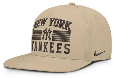 Zdjęcie produktu dla Czapka Nike MLB New York Yankees Pro Flat Brim Aerobill, 5-panelowa, kolor beżowy, rozmiar M-L, kolor beżowy, rozmiar M-L