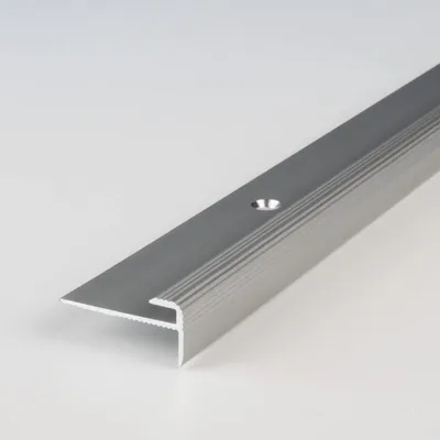 Produktbild von Treppenprofil Treppenkante - Eloxiertes Aluminium - 25 x 1000 mm - Silber