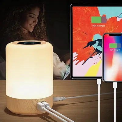 Immagine prodotto di Lampada da comodino touch con dimmer, dotata di 4 porte di ricarica USB-A e 8 colori