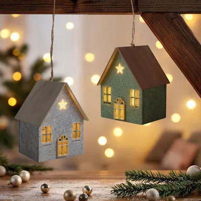 Produktbild von LED Filz Winterhaus mit Holzdach 2er Set inklusive Batterie - 12 x 9 cm - Deko Weihnachtsdorf warm weiß beleuchtet