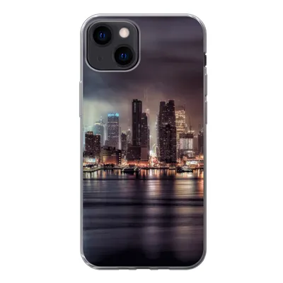 Produktbild von MuchoWow® Handyhülle Schutzhülle Hülle für iPhone 13 New York - Sturm - Skyline Silikon Softcase Handy Hülle - Karteninhaber