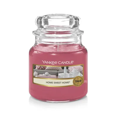 Produktbild von Yankee Candle Home Sweet Home, Zylinder, Rot, Nelke, Vanille, 20 h, 1 Stück(e)