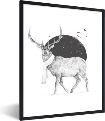 Produktbild von MuchoWow® Gerahmtes Poster Hirsch - Halstuch - Mond - Vögel 60x80 cm - Poster mit Schwarzem Bilderrahmen Wandposter Rahmen Foto Bilder - Premium - Wanddeko Wohnzimmer