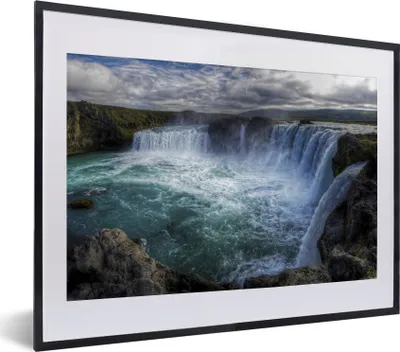 Produktbild von MuchoWow® MuchoWow® Gerahmtes Poster Island - Wasserfälle - Blau 40x30 cm - Poster mit zchwarzem Bilderrahmen - Bilderrahmen - Poster im Rahmen