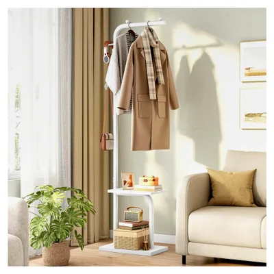 Produktbild von Garderobenständer aus Metall, Freistehender Kleiderständer mit 4 Haken, 2 Ablagen und Stange, L-förmige Moderne Garderobe, Kleidungshänger für Flur, Schlafzimmer, Wohnzimmer, Weiß