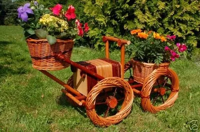 Produktbild von Dekorationsartikel Bagger aus hellem Korbgeflecht, 83 cm lang, 32 cm breit, 42 cm hoch