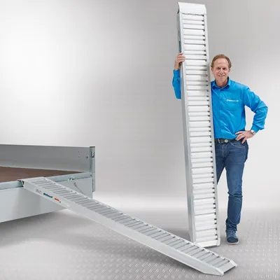 Produktbild von Aluminium Auffahrrampen für Autos im 2er Set - 240 cm - 3 Tonnen