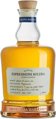 Produktbild von Marzadro ESPRESSIONI SOLERA Grappa 42% Vol. 0,7l in Geschenkbox