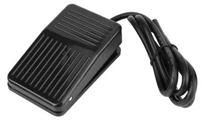 Fußschalter TFS-01, 220 V AC, 10 A, schwarz, 1 m