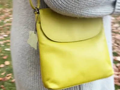Produktbild von Josephine Osthoff Damen Handtasche klein leicht echt Leder crossbody Umhängetasche (109)