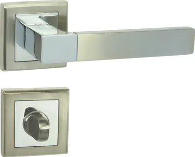 Produktbild von DOMINO Türgriff Drückergarnitur WC - Badezimmer Set | mit quadratischen Rosetten | für Badezimmertüren | Set WC - Rosetten-Garnitur | Türbeschläge aus Aluminium  | Chrom/Nickel Türdrückergarnitur| REAL-QR M6/M9