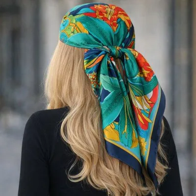 Produktbild von Damen Schal - Bandana - Sommerschal - 70 x 70 cm - Leicht - Grün/gelb/blau