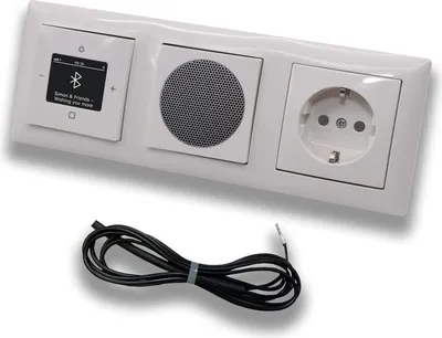 Produktbild von Busch Jäger DAB+ Unterputz Bluetooth Radio 8217U-101 Balance SI alpinweiß, Set mit Lautsprecher, Abdeckungen, Steckdose mit Kinderschutz, Rahmen + 0,9 m EBROM Wurfantenne zur Empfangsoptimierung 8217U