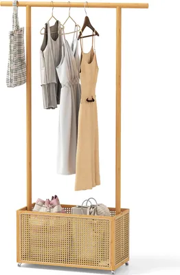 Produktbild von COSTWAY Garderobenständer mit PE-Rattan Aufbewahrungskorb & Rollen, Bambus Kleiderständer, 2-in-1-Kleiderhängestange Garderobenhalter, Natur