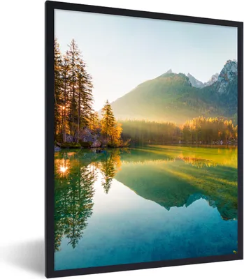Produktbild von MuchoWow® Gerahmtes Poster See - Wald - Berge - Natur - Sonne - Landschaft 60x80 cm - Poster mit Schwarzem Bilderrahmen Wandposter Rahmen Foto Bilder - Premium - Wanddeko Wohnzimmer