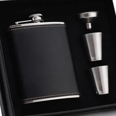 Produktbild von Flachmann Lederflasche Geschenkset 200 ml Schwarz Kunstleder Edelstahl Trichter Tassen
