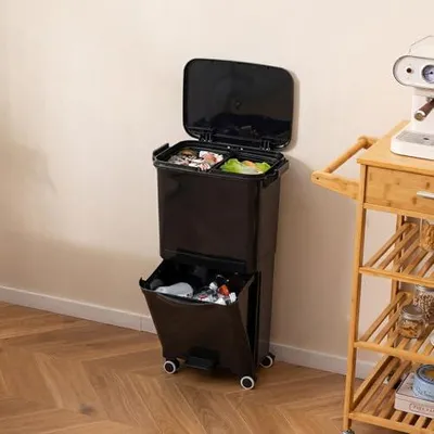 Imagen del producto de Cubo de basura con 3 compartimentos y tapa, 36 litros, ideal para la cocina. Cubo de basura con pedal, sobre ruedas, con 2 contenedores extraíbles y etiquetas. Sistema de clasificación de residuos para cocina, salón o oficina ()
