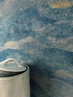 Produktbild von NEWROOM Tapete Mislav Dark Blue Blau Vliestapete - Modern Unifarbe Glitzer  Germany