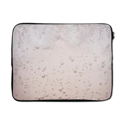 Produktbild von MuchoWow® Laptop Hülle 17 Zoll Laptoptasche Blasen in einem hellrosa Getränk - Zipper - Schutzabdeckung