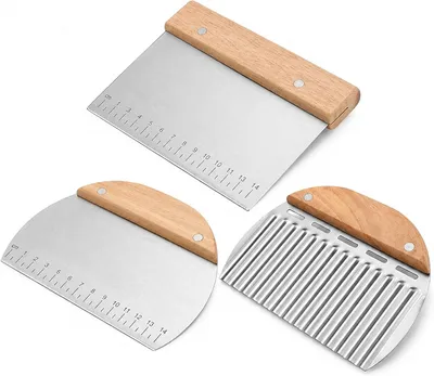 Produktbild von Teigschaber 3er Set aus Edelstahl, Teigschneider und Teigkarte mit Holzgriff und Skalierung, für Brot, Pizza, Kuchen und Gebäck