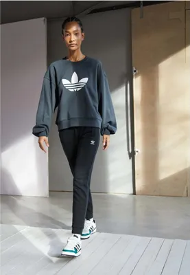 Immagine prodotto di Pantaloni Adidas H37878 da Donna