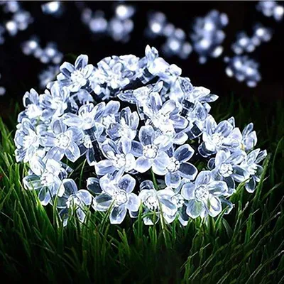 Immagine prodotto di Ghirlanda luminosa a energia solare per esterni, 7 m, 50 LED, 8 modalità, IP65, impermeabile, per terrazza, giardino, balcone, Natale, bianca