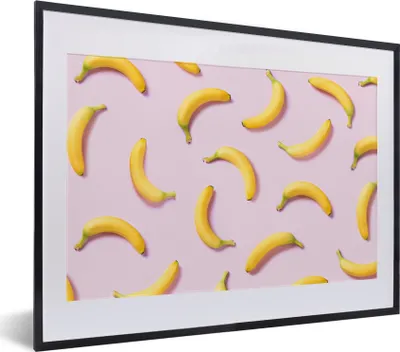 Produktbild von MuchoWow® Gerahmtes Poster Banane - Rosa - Pastell 40x30 cm - Poster mit Schwarzem Bilderrahmen Wandposter Rahmen Foto Bilder - Bilderrahmen - Poster im Rahmen