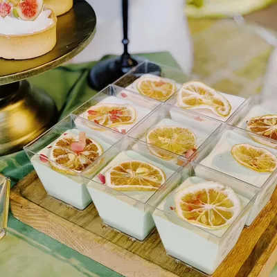 Produktbild von Dessertbecher mit Deckel - Plastik Dessertgläser - 100 Stück - 120 ml - Kunststoff